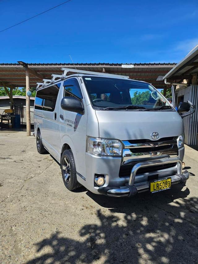 CLASS 3 - Commuter (Minivan)